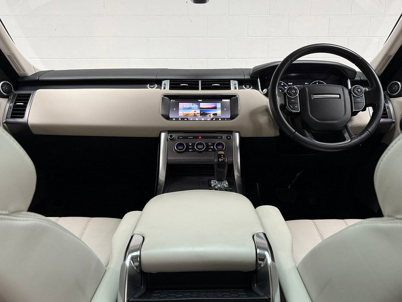 Land Rover Range Rover Sport 3.0 SD V6 HSE SUV 5dr Diesel Auto 4WD Euro 6 (s/s) (306 ps)