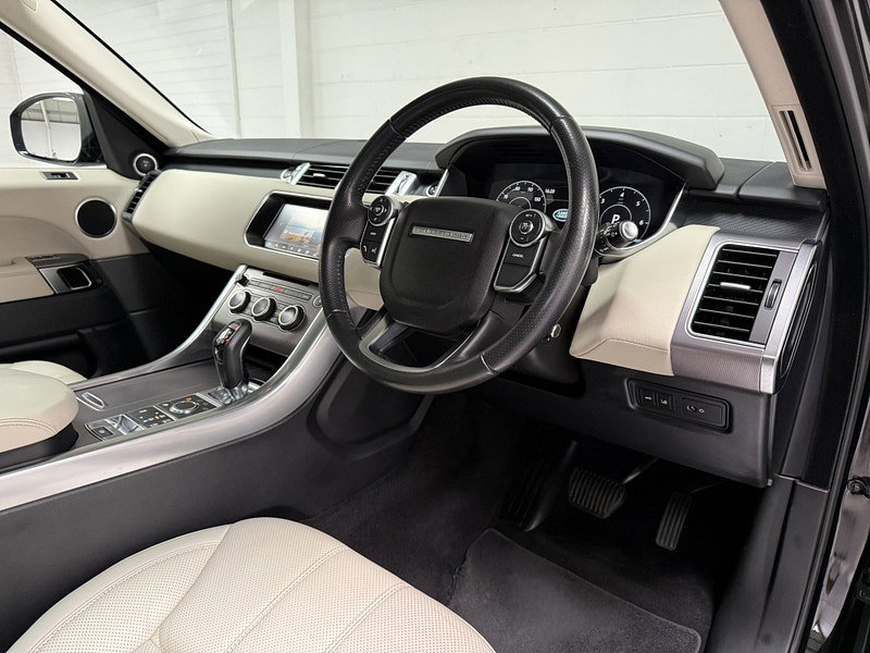 Land Rover Range Rover Sport 3.0 SD V6 HSE SUV 5dr Diesel Auto 4WD Euro 6 (s/s) (306 ps)