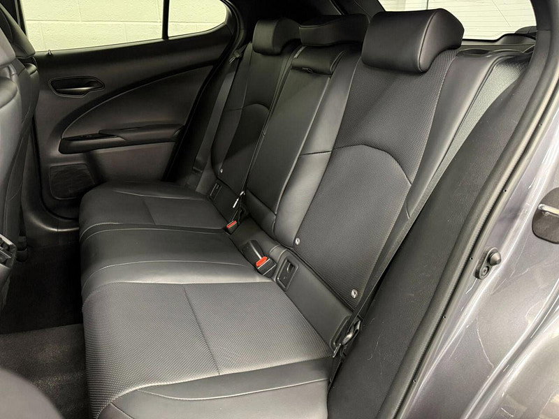Lexus Ux 2.0 250h F Sport SUV 5dr Petrol Hybrid E-CVT Euro 6 (s/s) (184 ps) HTD WHEEL-SEATS, ALLOYS, CAMERA
