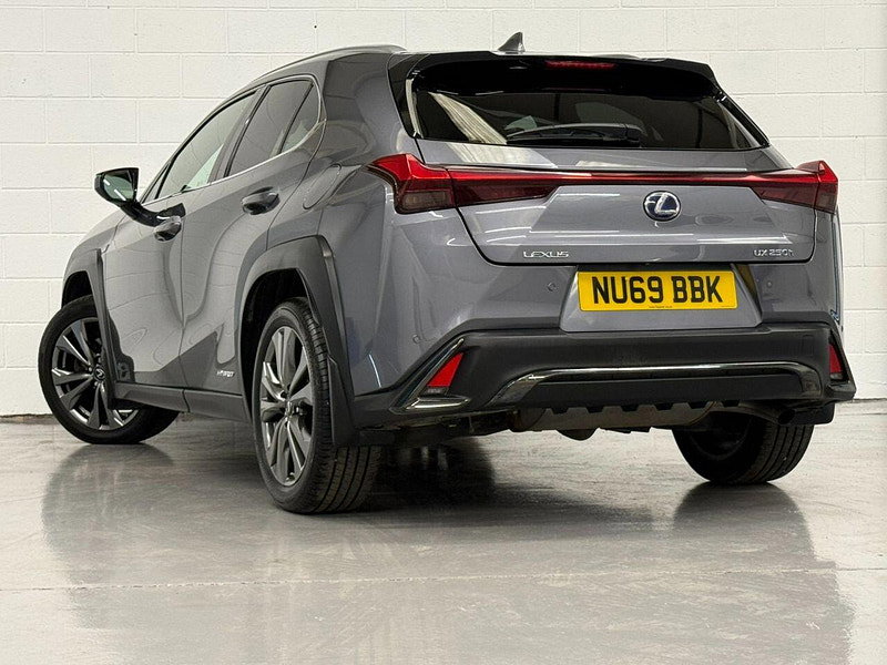 Lexus Ux 2.0 250h F Sport SUV 5dr Petrol Hybrid E-CVT Euro 6 (s/s) (184 ps) HTD WHEEL-SEATS, ALLOYS, CAMERA