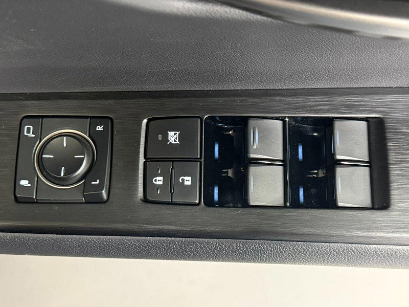 Lexus Ux 2.0 250h F Sport SUV 5dr Petrol Hybrid E-CVT Euro 6 (s/s) (184 ps) HTD WHEEL-SEATS, ALLOYS, CAMERA