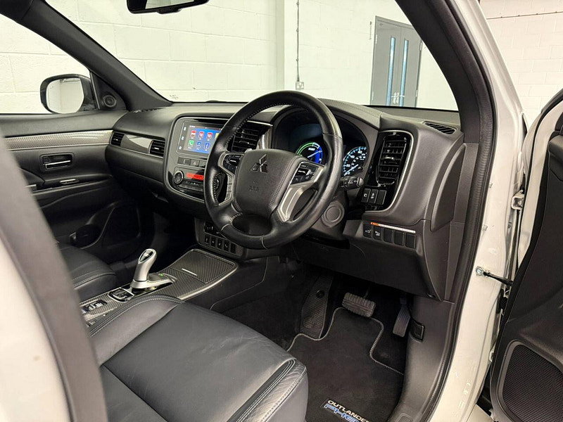 Mitsubishi Outlander 2.4h TwinMotor 13.8kWh 4h SUV 5dr Petrol Plug-in Hybrid CVT 4WD Euro 6 (s/s) (209 ps) HTD SEATS - WHEEL, CRUISE, ALLOYS