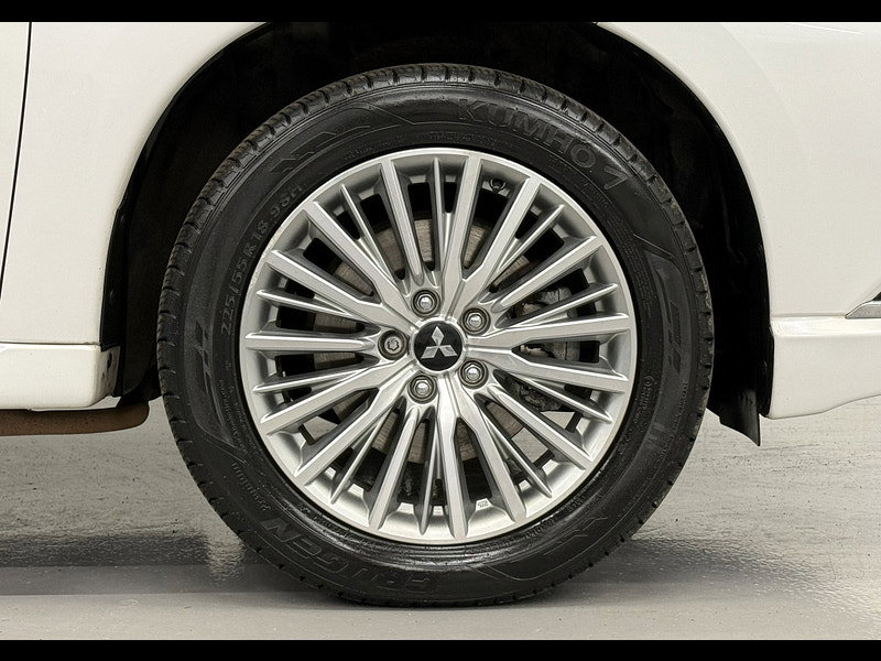 Mitsubishi Outlander 2.4h TwinMotor 13.8kWh 4h SUV 5dr Petrol Plug-in Hybrid CVT 4WD Euro 6 (s/s) (209 ps) HTD SEATS - WHEEL, CRUISE, ALLOYS