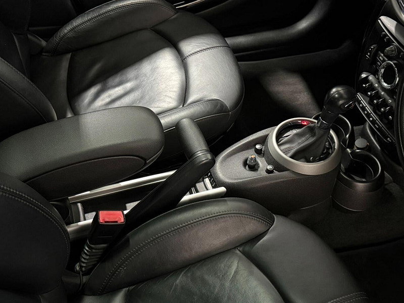 MINI Countryman 2.0 Cooper SD SUV 5dr Diesel Auto ALL4 Euro 5 (143 ps) PANORAMIC ROOF-CHILI PACK-HTD SEATS