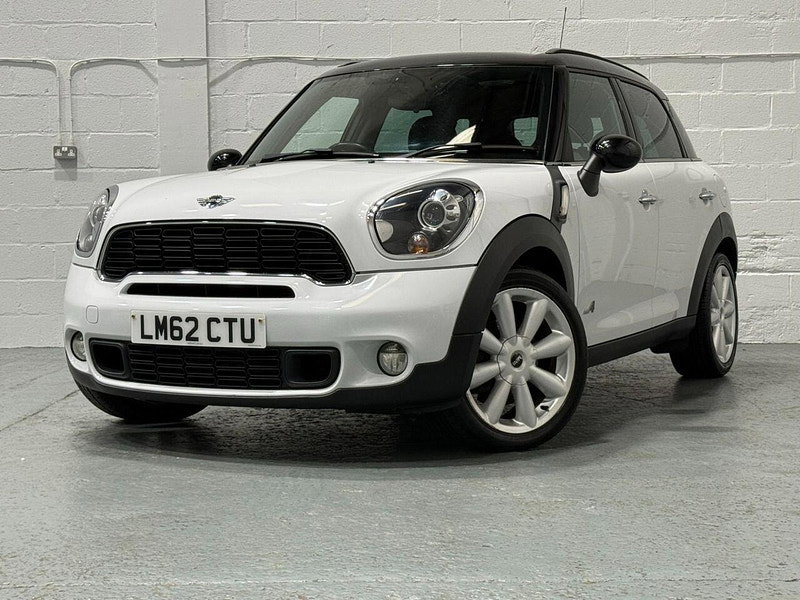 MINI Countryman 2.0 Cooper SD SUV 5dr Diesel Auto ALL4 Euro 5 (143 ps) PANORAMIC ROOF-CHILI PACK-HTD SEATS