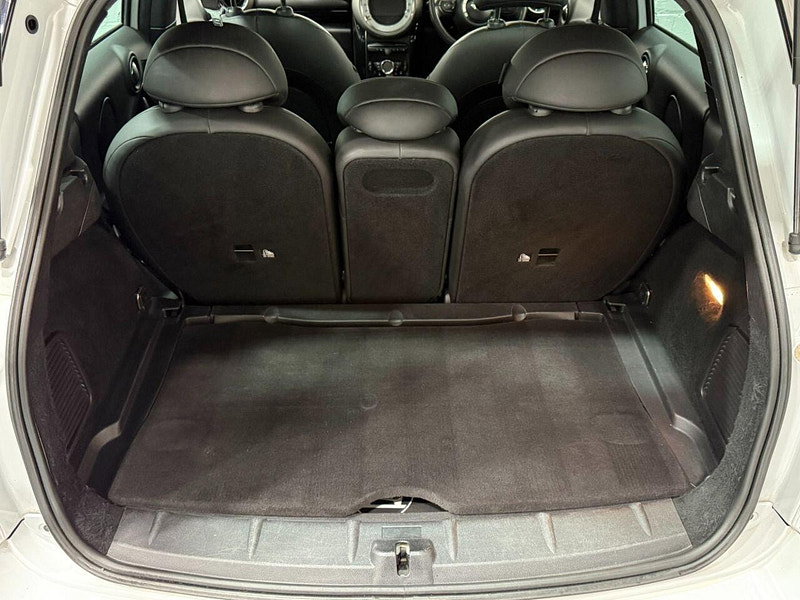 MINI Countryman 2.0 Cooper SD SUV 5dr Diesel Auto ALL4 Euro 5 (143 ps) PANORAMIC ROOF-CHILI PACK-HTD SEATS