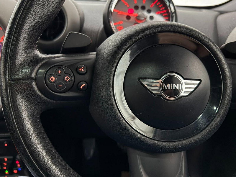 MINI Countryman 2.0 Cooper SD SUV 5dr Diesel Auto ALL4 Euro 5 (143 ps) PANORAMIC ROOF-CHILI PACK-HTD SEATS