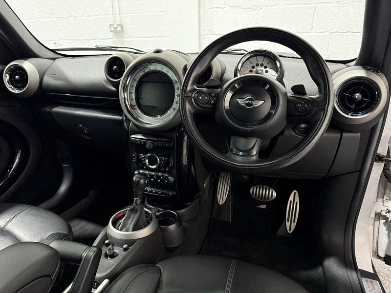 MINI Countryman 2.0 Cooper SD SUV 5dr Diesel Auto ALL4 Euro 5 (143 ps) PANORAMIC ROOF-CHILI PACK-HTD SEATS