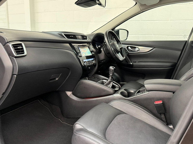 Nissan Qashqai 1.5 dCi Tekna SUV 5dr Diesel Manual Euro 6 (s/s) (110 ps) 19'S, HTD SEATS, SENSORS, NAV, B/T