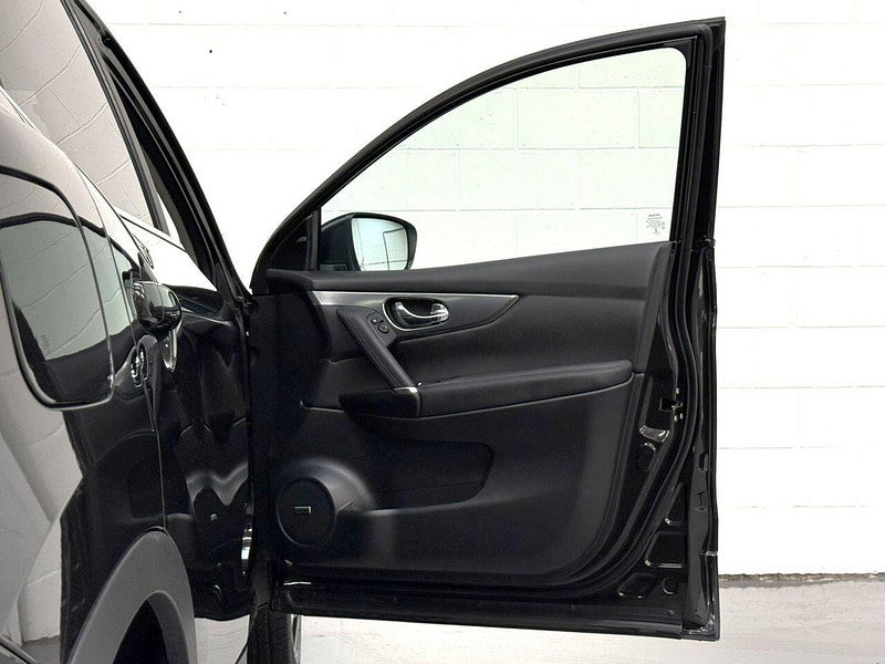 Nissan Qashqai 1.5 dCi Tekna SUV 5dr Diesel Manual Euro 6 (s/s) (110 ps) 19'S, HTD SEATS, SENSORS, NAV, B/T