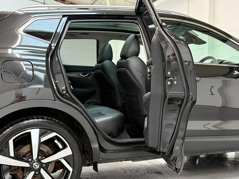 Nissan Qashqai 1.5 dCi Tekna SUV 5dr Diesel Manual Euro 6 (s/s) (110 ps) 19'S, HTD SEATS, SENSORS, NAV, B/T