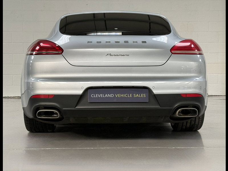 Porsche Panamera 3.0D V6 Hatchback 5dr Diesel TiptronicS Euro 5 (s/s) (300 ps)