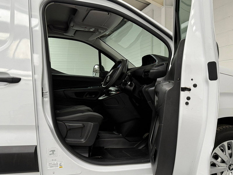 Peugeot Partner 1.5 BlueHDi 950 Professional Premium + Long Panel Van 6dr Diesel Manual LWB Euro 6 (s/s) (100 bhp)