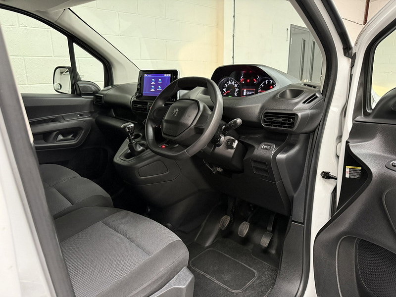 Peugeot Partner 1.5 BlueHDi 950 Professional Premium + Long Panel Van 6dr Diesel Manual LWB Euro 6 (s/s) (100 bhp)