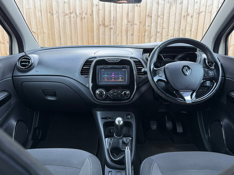 Renault Captur 0.9 TCe ENERGY Dynamique Nav SUV 5dr Petrol Manual Euro 6 (s/s) (90 ps)