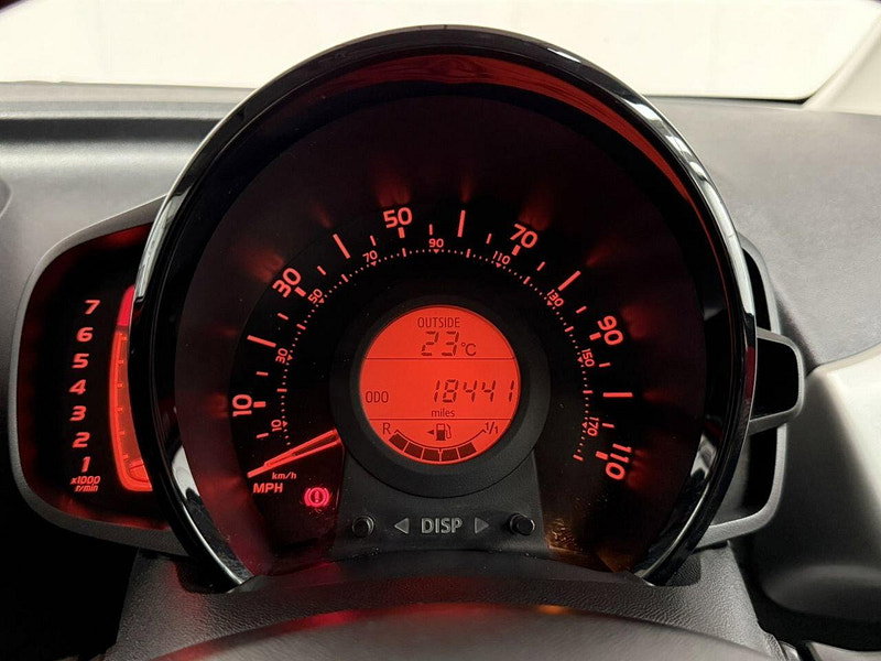 Toyota Aygo 1.0 VVT-i x-play Hatchback 3dr Petrol Manual Euro 6 (68 ps) DAB, LED LIGHTS, IDEAL 1ST CAR
