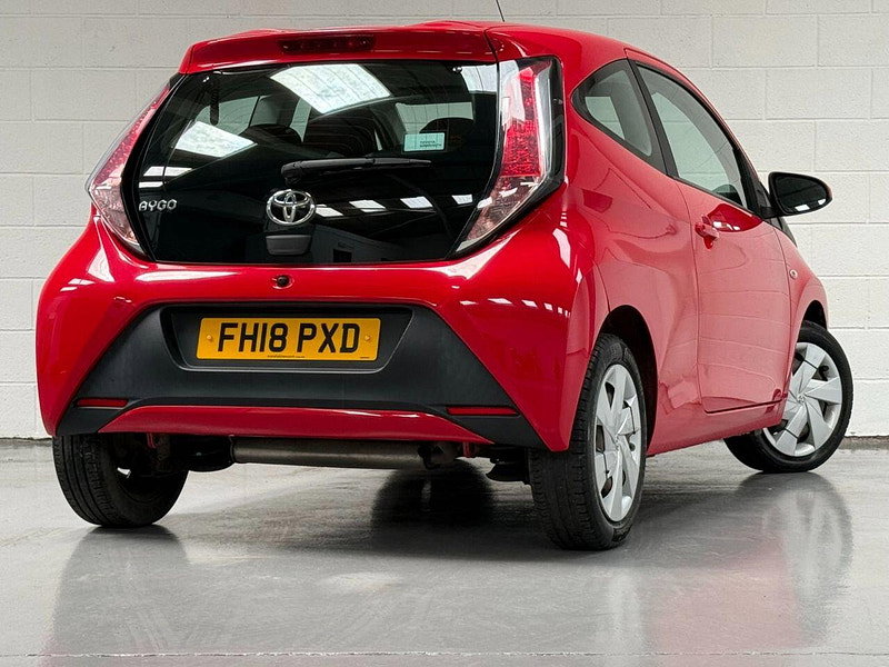 Toyota Aygo 1.0 VVT-i x-play Hatchback 3dr Petrol Manual Euro 6 (68 ps) DAB, LED LIGHTS, IDEAL 1ST CAR