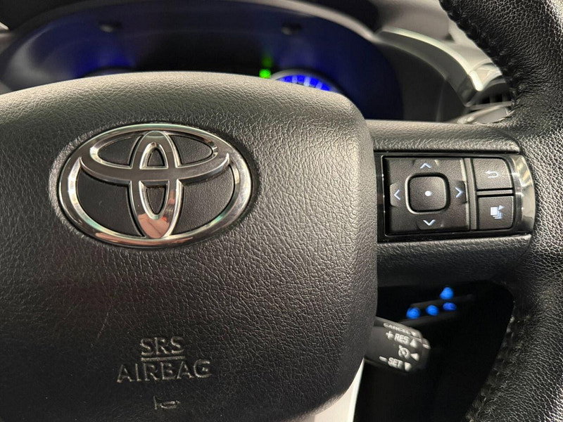 Toyota HI-LUX 2.4 D-4D Invincible X Pickup Double Cab 4dr Diesel Manual 4WD Euro 6 (TSS, 3.5t) (150 ps) NAV, CAMERA, HTD SEATS, PLUS VAT