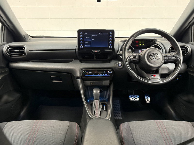Toyota Yaris 1.5 VVT-h GR SPORT Hatchback 5dr Petrol Hybrid E-CVT Euro 6 (s/s) (116 ps)