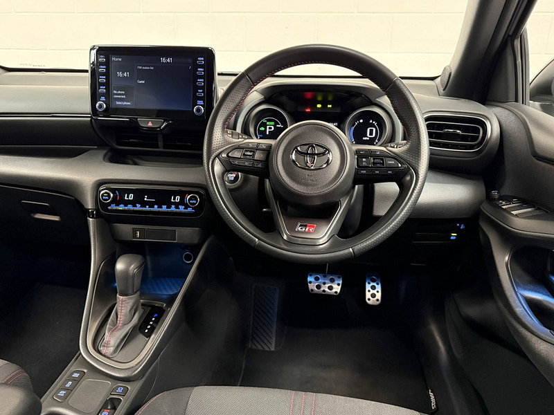 Toyota Yaris 1.5 VVT-h GR SPORT Hatchback 5dr Petrol Hybrid E-CVT Euro 6 (s/s) (116 ps)