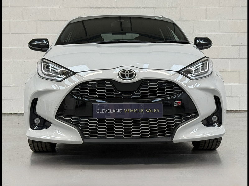 Toyota Yaris 1.5 VVT-h GR SPORT Hatchback 5dr Petrol Hybrid E-CVT Euro 6 (s/s) (116 ps)