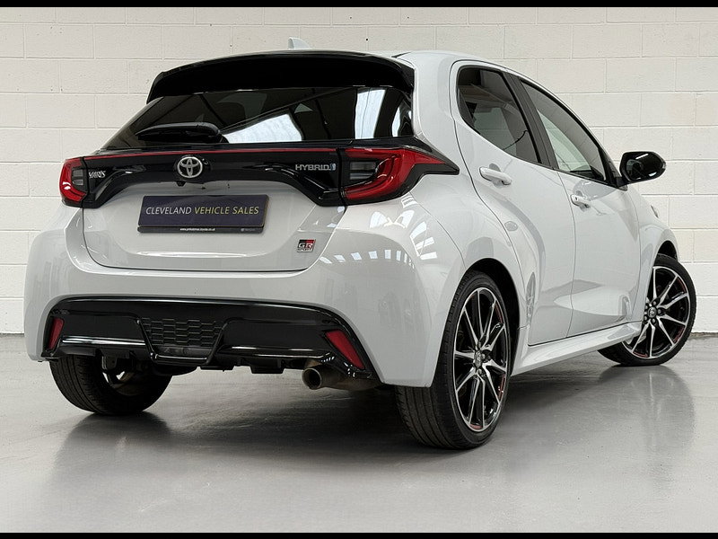 Toyota Yaris 1.5 VVT-h GR SPORT Hatchback 5dr Petrol Hybrid E-CVT Euro 6 (s/s) (116 ps)