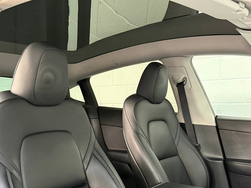 Tesla Model Y (Dual Motor) Long Range SUV 5dr Electric Auto 4WDE (384 bhp)