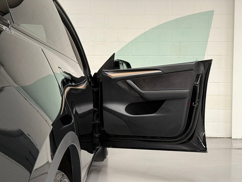 Tesla Model Y (Dual Motor) Long Range SUV 5dr Electric Auto 4WDE (384 bhp)