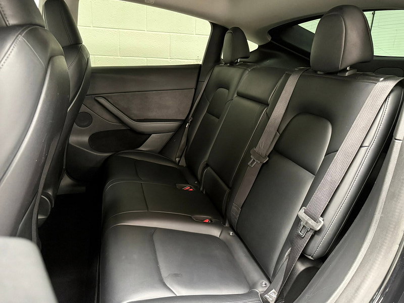 Tesla Model Y (Dual Motor) Long Range SUV 5dr Electric Auto 4WDE (384 bhp)