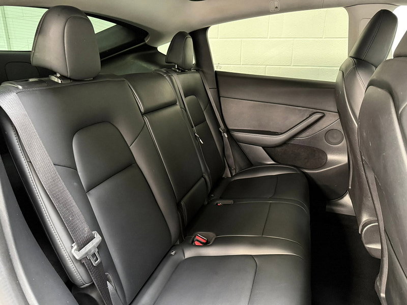 Tesla Model Y (Dual Motor) Long Range SUV 5dr Electric Auto 4WDE (384 bhp)