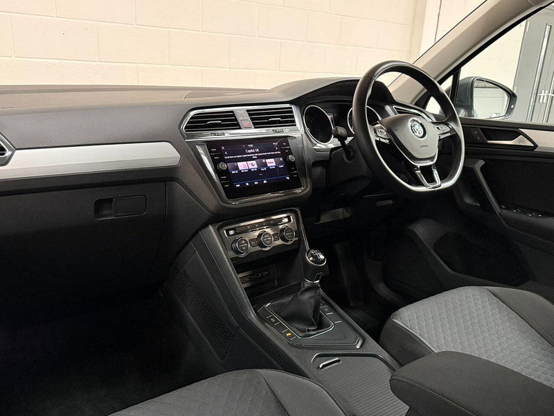 Volkswagen Tiguan 2.0 TDI SE Navigation SUV 5dr Diesel Manual Euro 6 (s/s) (150 ps) 19'S-FRONT ASSIST-LANE ASSIST-MEDIA