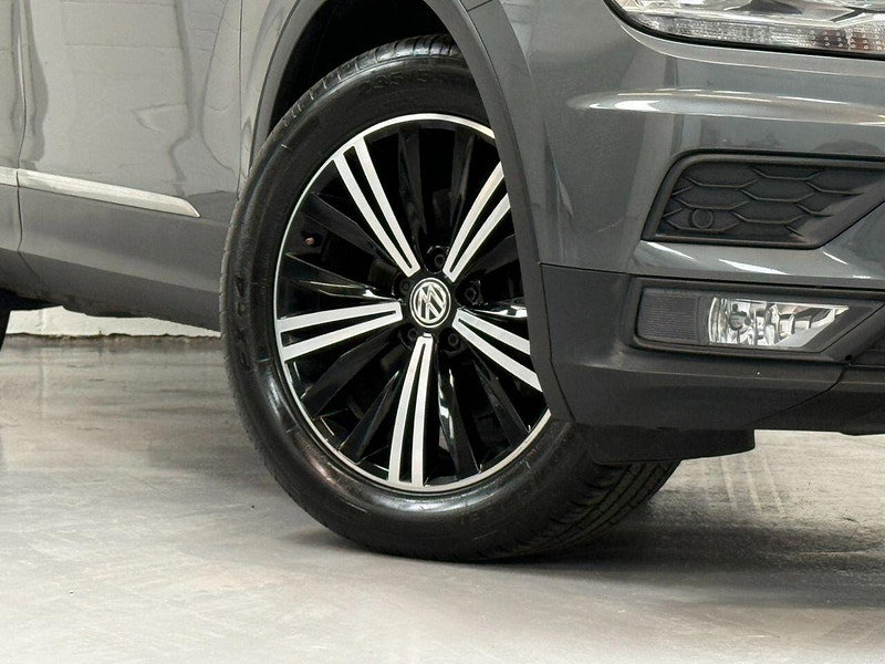 Volkswagen Tiguan 2.0 TDI SE Navigation SUV 5dr Diesel Manual Euro 6 (s/s) (150 ps) 19'S-FRONT ASSIST-LANE ASSIST-MEDIA