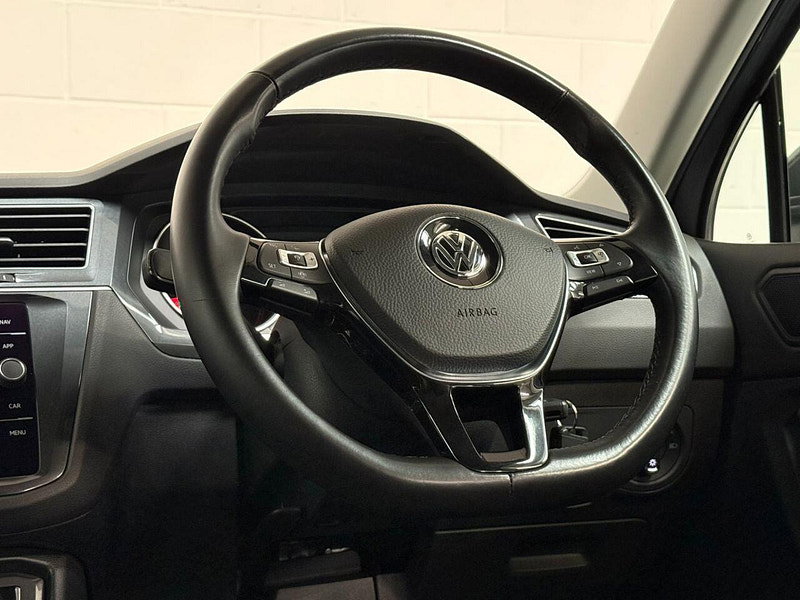 Volkswagen Tiguan 2.0 TDI SE Navigation SUV 5dr Diesel Manual Euro 6 (s/s) (150 ps) 19'S-FRONT ASSIST-LANE ASSIST-MEDIA