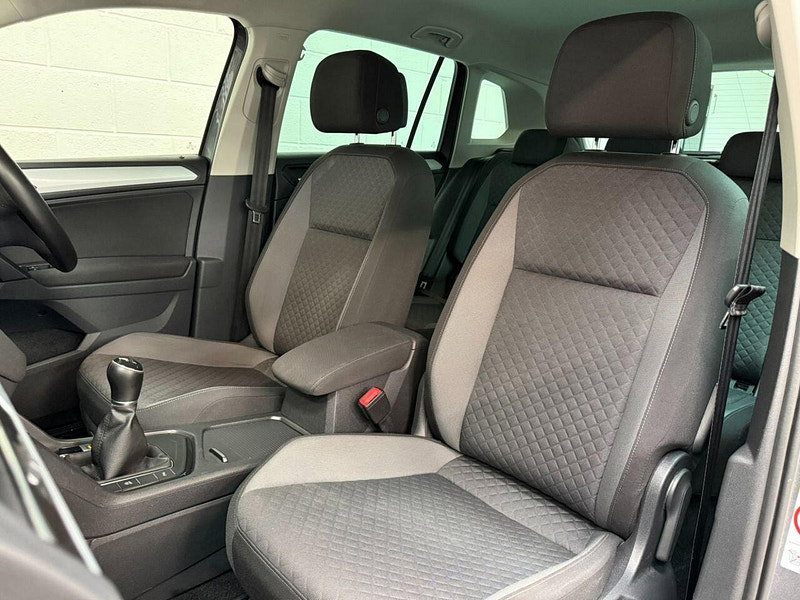 Volkswagen Tiguan 2.0 TDI SE Navigation SUV 5dr Diesel Manual Euro 6 (s/s) (150 ps) 19'S-FRONT ASSIST-LANE ASSIST-MEDIA