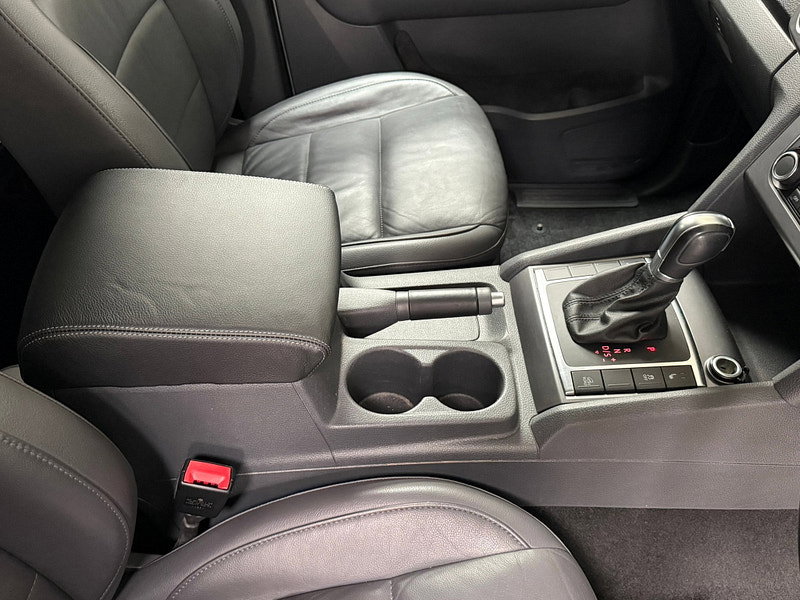 Volkswagen Amarok 2.0 BiTDI BlueMotion Tech Highline Pickup Double Cab 4dr Diesel Auto 4Motion Euro 5 (s/s) (180 ps)