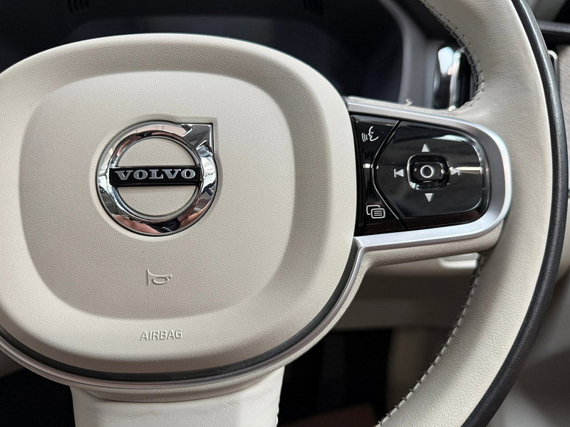 Volvo XC60 2.0 T5 Inscription Pro SUV 5dr Petrol Auto AWD Euro 6 (s/s) (250 ps)