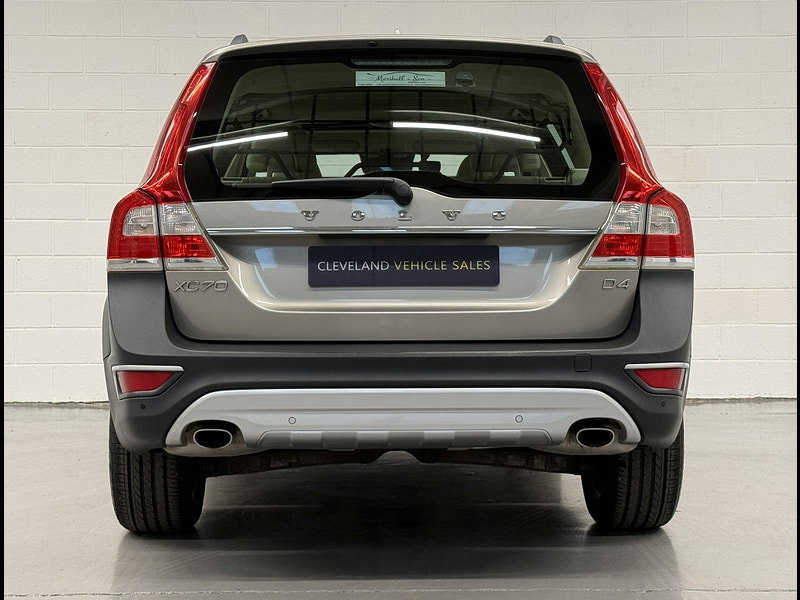 Volvo XC70 2.0 D4 SE Nav Estate 5dr Diesel Geartronic Euro 6 (s/s) (181 ps)