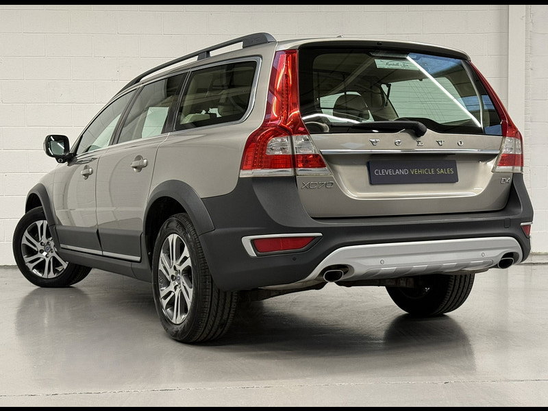 Volvo XC70 2.0 D4 SE Nav Estate 5dr Diesel Geartronic Euro 6 (s/s) (181 ps)