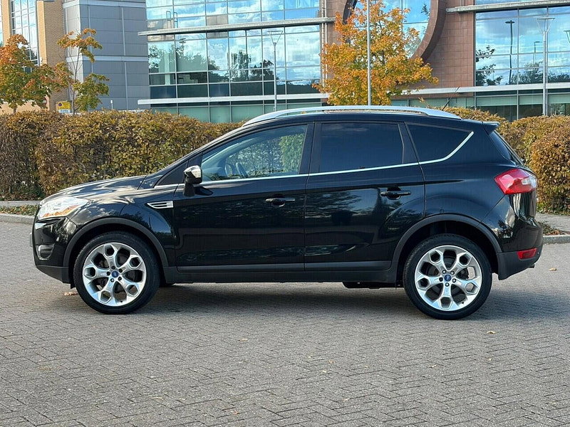Ford Kuga 2.0 TDCi Zetec SUV 5dr Diesel Manual 2WD Euro 5 (140 ps)