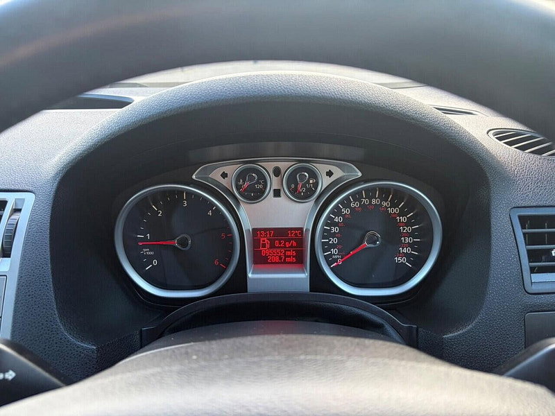 Ford Kuga 2.0 TDCi Zetec SUV 5dr Diesel Manual 2WD Euro 5 (140 ps)