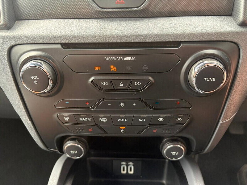 Ford Ranger 3.2 TDCi Wildtrak Pickup Double Cab 4dr Diesel Auto 4WD Euro 5 (200 ps)