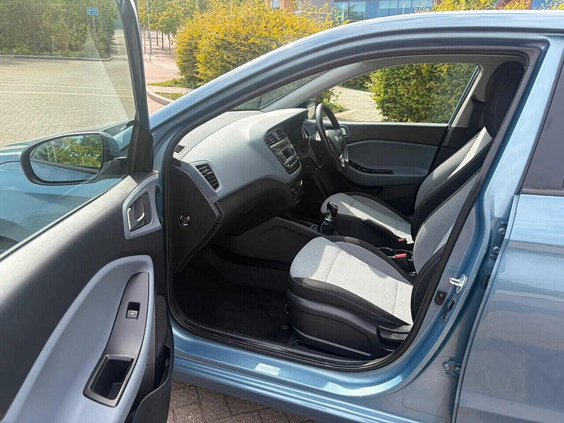 Hyundai I20 1.4 SE Hatchback 5dr Petrol Manual Euro 6 (100 ps)