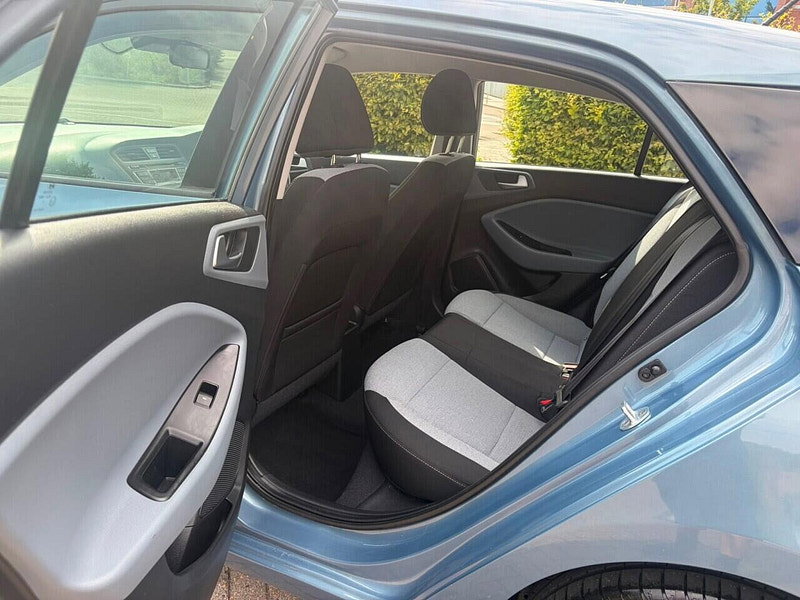 Hyundai I20 1.4 SE Hatchback 5dr Petrol Manual Euro 6 (100 ps)