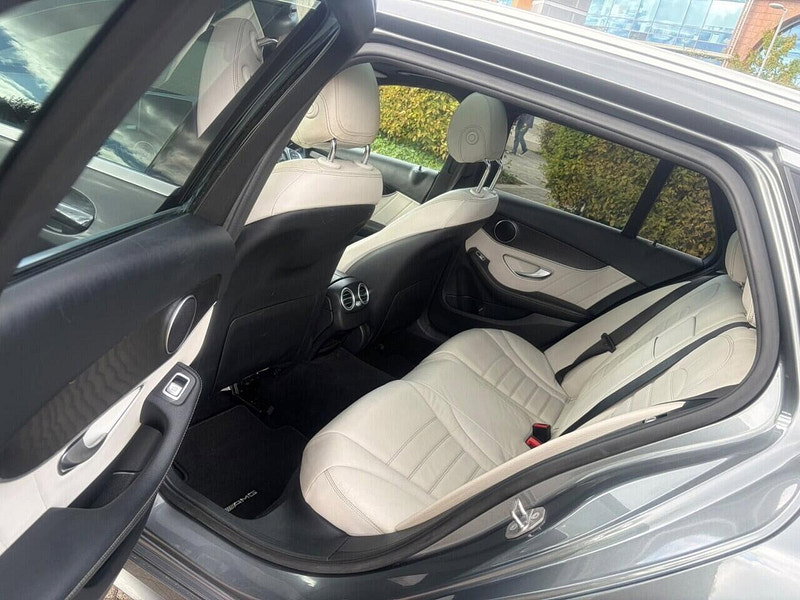 Mercedes-Benz C Class 2.1 C220d AMG Line (Premium) Estate 5dr Diesel G-Tronic+ Euro 6 (s/s) (170 ps)
