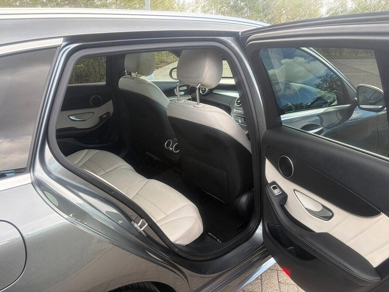Mercedes-Benz C Class 2.1 C220d AMG Line (Premium) Estate 5dr Diesel G-Tronic+ Euro 6 (s/s) (170 ps)