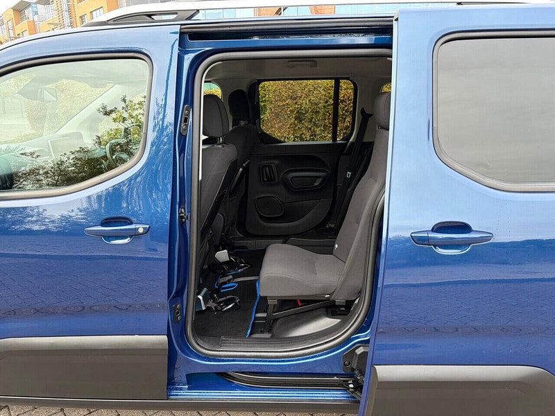 Peugeot Rifter 1.5l 5dr Auto 129 BHP