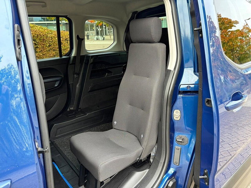 Peugeot Rifter 1.5l 5dr Auto 129 BHP