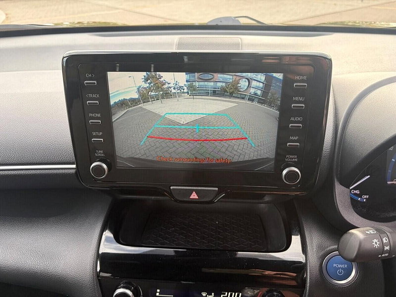 Toyota Yaris Cross 1.5 VVT-h Design SUV 5dr Petrol Hybrid E-CVT Euro 6 (s/s) (116 ps)