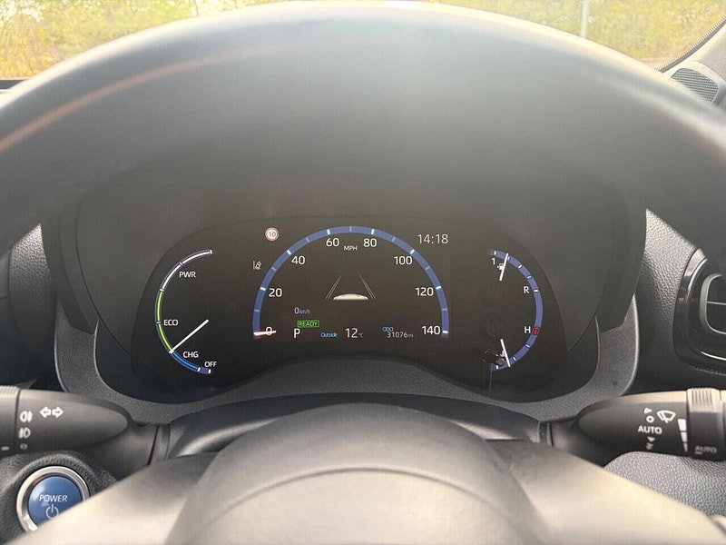 Toyota Yaris Cross 1.5 VVT-h Design SUV 5dr Petrol Hybrid E-CVT Euro 6 (s/s) (116 ps)
