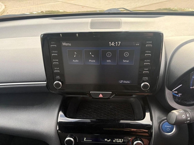 Toyota Yaris Cross 1.5 VVT-h Design SUV 5dr Petrol Hybrid E-CVT Euro 6 (s/s) (116 ps)